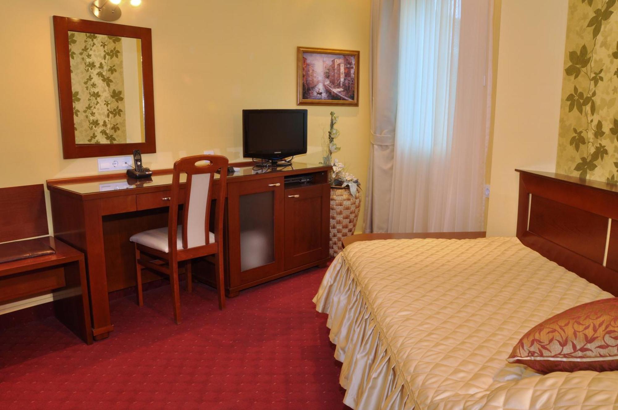 Hotel Botika คราลเยโว ห้อง รูปภาพ