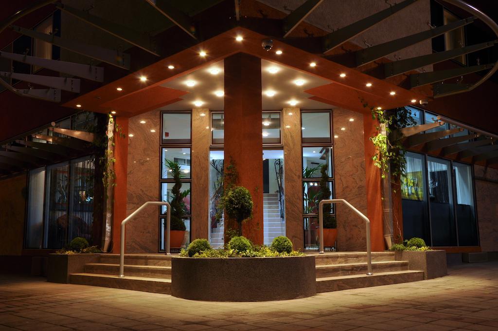 Hotel Botika คราลเยโว ภายนอก รูปภาพ
