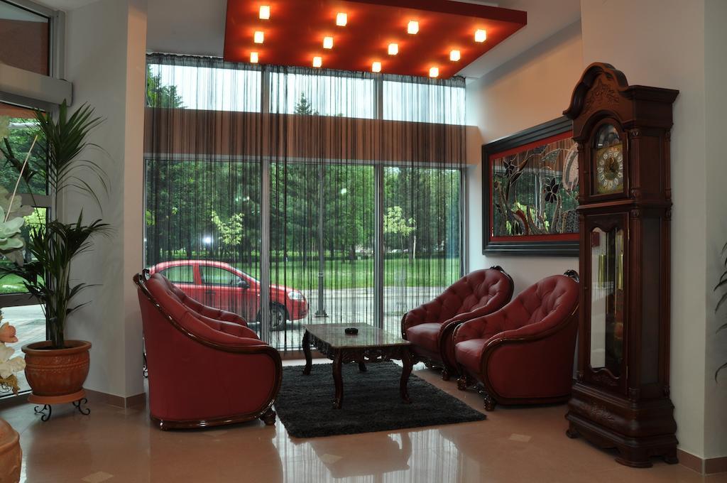 Hotel Botika คราลเยโว ภายนอก รูปภาพ